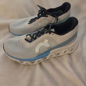 On Running Cloudmonster 2